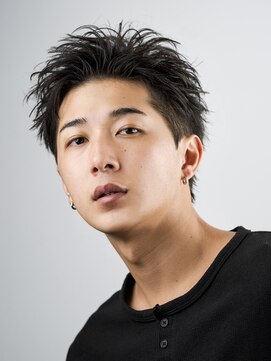 オーシャントーキョーオーバー 渋谷(OCEAN TOKYO OVER) ツーブロックリクルートスパイキーショートピンパーマ