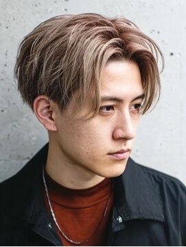 クワトロレオーネ 大阪梅田茶屋町(QUATTRO LEONE) センターパート・ブリーチハイライト