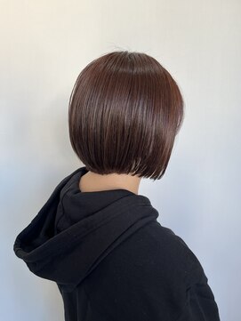 ミニマス(minimus) ツヤ感まとまるミニボブ × チョコブラウン