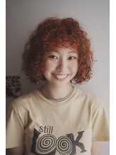 センチュリー 天神今泉(CENTURY)&nbsp;スパイラルパーマとダブルカラーのオレンジカラーのゆるふわボブ