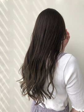 ジーナ 博多(Zina) 【Zina】カーキグレージュ/フェザーバング/20代30代40代