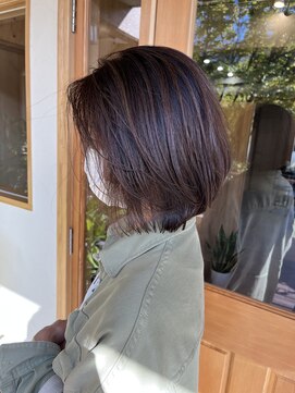 アンノ(anno) 暗髪でも映える外ハネボブ