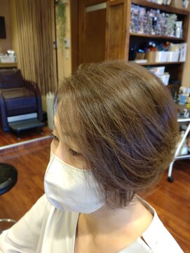 ヘアーリゾートカタカタ Hair Resort kata‐kata 前下がりナチュラルボブ