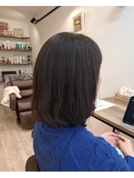 ラファミリア(la famiglia) ナチュラル縮毛矯正