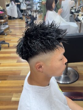 イエローコーン 金沢文庫店(YELLOW CORN) スキンフェード×ツイストパーマ