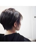 ダークグレージュ×ハンサムショート