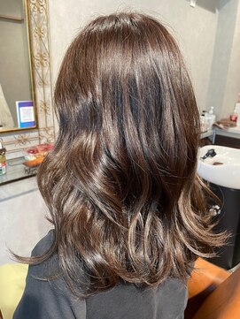 ベル(Belle) オリーブグレージュ