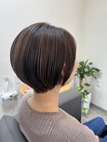 ユイ(yui) くびれショート