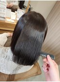 髪質改善縮毛矯正で自然な艶髪へ