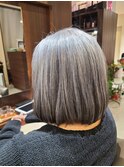 【白髪８０％以上♪】白髪を活かした薄めのグレイカラー