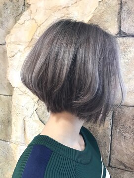 トリコ 柏(tricot) 前下がりショートボブ/ひし形ショート