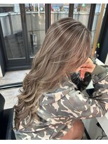 ブレンド 渋谷(BLend)&nbsp;ホワイトグレージュミニウルフデジタルパーマチェリーブラウン