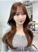 グレージュ韓国ヘアロング前髪カット顔周りレイヤー小顔_F30883