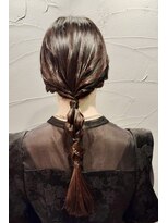 サンジュウナナドシー 大宮東口店(37.0℃) シンプル編みおろし大人上品アレンジ