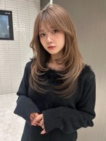 ベガ 福岡天神(VEGA)&nbsp;ロング　ケアブリーチ　ミルクティーベージュ　顔まわり　10代