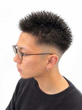 シザーズ(SCISSORS) フェード、スパイキーショート