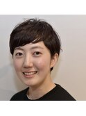 耳掛けショートバング