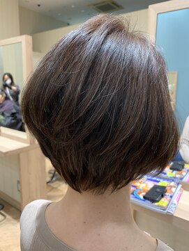 カシータヘアリゾート イオンモール熱田店(Casita Hair Resort) 【40代、50代】大人可愛い前下がりボブ