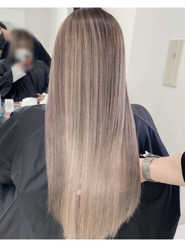 アライブ キチジョウジ(ALIVE Kichijoji) イメチェンエアータッチバレイヤージュカラーグレージュ