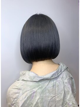 クロノス(CRONOS) ダークネイビー/ぱつっとボブ