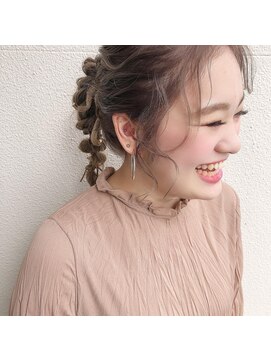 ミッグ(myg) 編みアレンジポニー