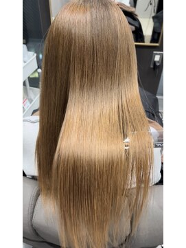 ワンス(ONCE) ブリーチ毛の酸性ストレート髪質改善