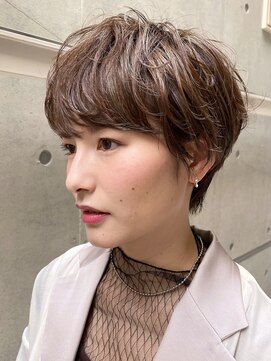 ジョナサン リヴィングストン(JONATHAN LIVINGSTON) 大人ショート/マッシュショート/ニュアンスパーマ