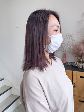 ノア(noa.) 白髪をぼかしぼかしながら楽しむ柔らかピンクバイオレットカラー