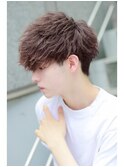 横顔が決まる前下がりマッシュ