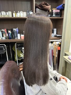 ジル ヘアデザイン ナンバ(JILL Hair Design NAMBA) グレージュ
