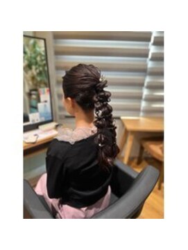 グランミーツ(Grand meets) ふわふわ可愛いツイン編みおろし