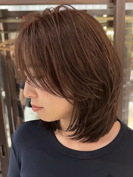 スリー(three) ミディアムレイヤーカット