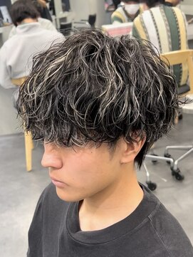 フィフス トウキョウ (fifth TOKYO) シャドウパーマ波巻きツイストスパイラルメンズハイライトパーマ