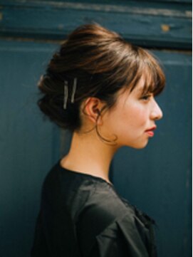 アラワラブルー(arrawarra blue) 結婚式におすすめ今どきシニヨンアップスタイル/倉敷/