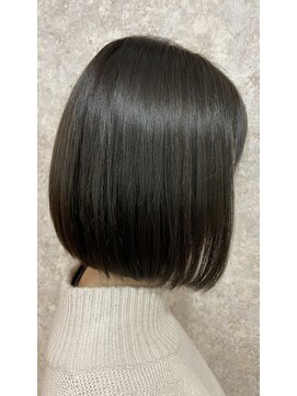 シュガービー(SUGAR-B) 【SUGAR-B】乾かすだけでまとまる大人ボブ×ブルーベージュ