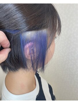 ヘアーアンドメイク ドレス(DRESS) イヤリングカラー ブルー