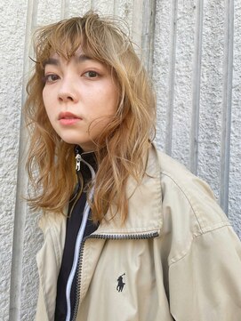 ソイ 下北沢(soi) 【yellow beige】ミディアムレイヤー_ゴールドカラー_ブリーチ