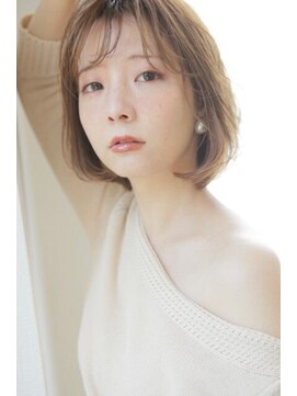 シレナバイアルティナ 辻堂店(sirena by artina) シルキーベージュ_ヌーディベージュ_内巻きワンカール