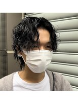 ウェーブ(WAVE)&nbsp;マッシュウルフ×センターパート×波打ちパーマ/メンズパーマ