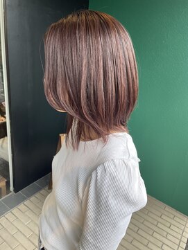 エントランスデパーチャー(ENTRANCE DEPARTURE) 【YuKuRu  HAIR  FACTORY 】外はねボブ