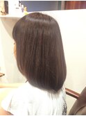 30代40代50代/ミディアムストレート/後ろ下がりボブ
