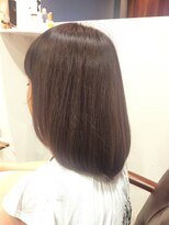 ヘアー グリーン(hair green) 30代40代50代/ミディアムストレート/後ろ下がりボブ