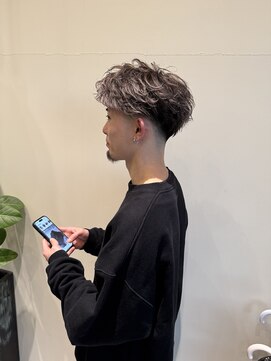 ヘアサロン エン(hair salon en.) フェザーパーマ×ミルクティーグレージュ