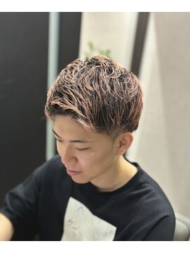 サロンドクオリア(Salon de Qualia) メッシュ/ハイライト/ダブルカラー/個性派カラー/韓国