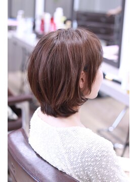 ルーミールーム(RoomieRoom) ブリーチなしカラー/髪質改善/ツヤ髪/透明感/大人ショート