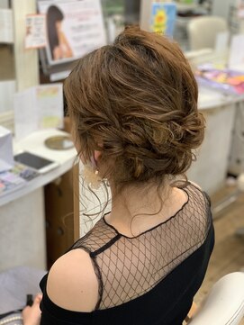 ヘアースペース アモール(Hair Space Amor) ルーズヘアアレンジ
