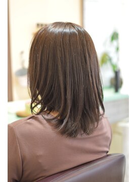 アナザードア(another door) ナチュラルオリーブブラウンの軽めミディアム