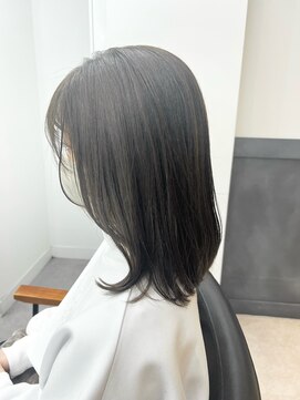 ネオリーブ クーロ(Neolive curro) 大人可愛いグレージュ