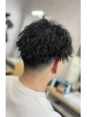 刈り上げショート×ツイストパーマ