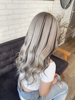 ココテラス(coco terrace)&nbsp;ブリーチ/ケアブリーチ/ホワイトシルバー/髪質改善